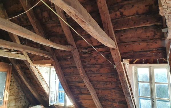 Vente Maison De village à rénover La roche-canillac   