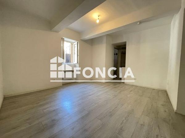 Location Studio 17.9 m² - 2 RUE JEAN COURRET Marignane 13700