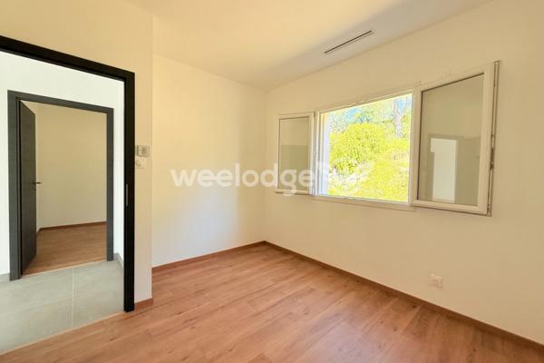 Maison à vendre 5 pièces de 105,37 m² à Tourrettes