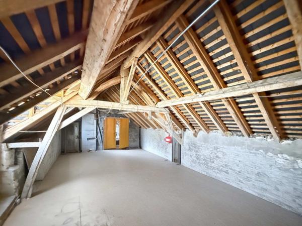 Dept de la Vienne (86) Maison de plain pieds à vendre de 8 pièces CHATELLERAULT (86)