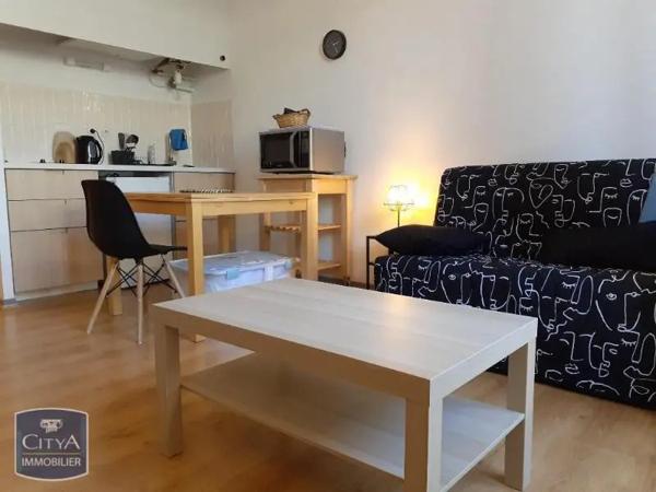 Appartement à louer 1 pièce 23.67m² Nîmes (30000)