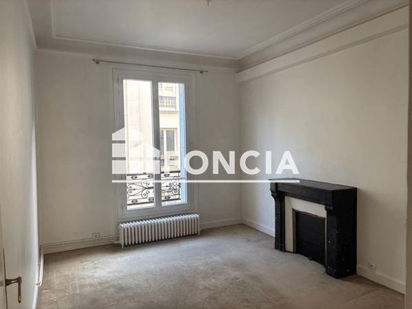 Location Appartement 3 pièces 63.71 m² - 42 RUE DAMREMONT Paris 75018