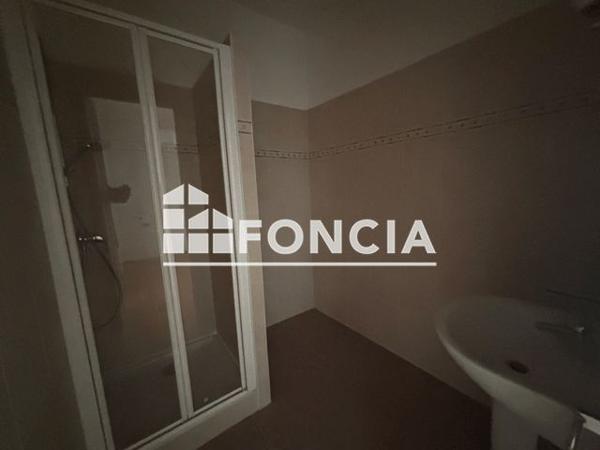 Location Appartement 3 pièces 63.71 m² - 42 RUE DAMREMONT Paris 75018