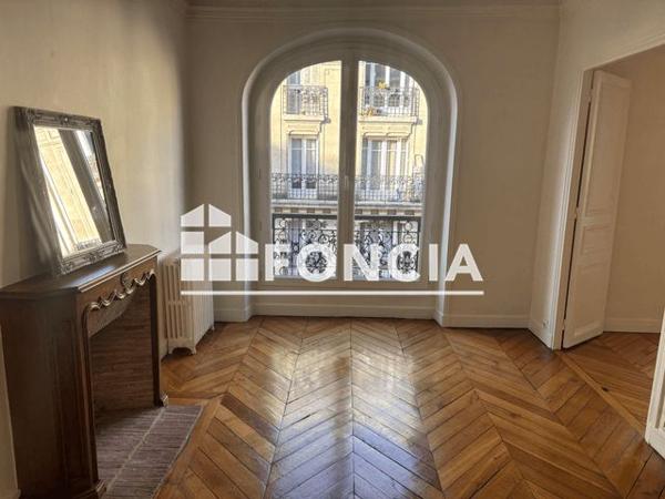Location Appartement 3 pièces 63.71 m² - 42 RUE DAMREMONT Paris 75018