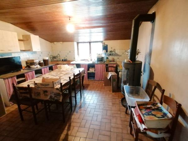 ANCIEN CORPS DE FERME A RENOVER