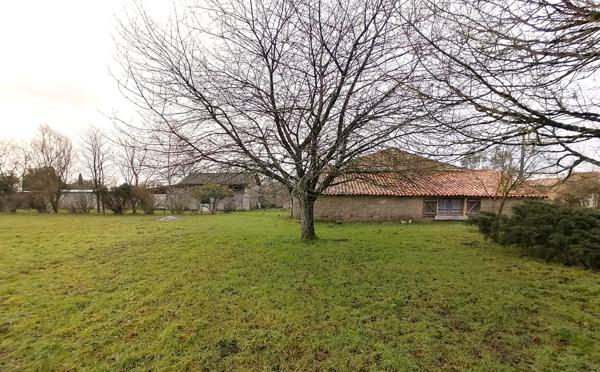 ANCIEN CORPS DE FERME A RENOVER