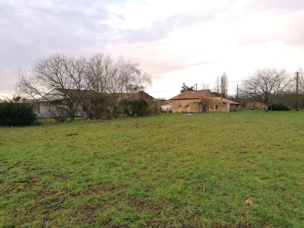 ANCIEN CORPS DE FERME A RENOVER