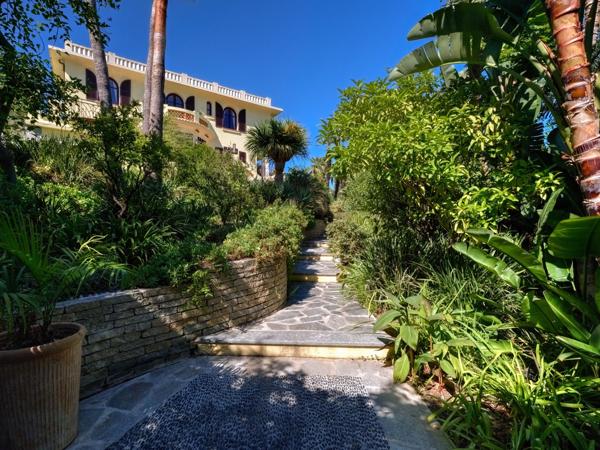 Vente Maison de maître Vallauris 5 Pièces 229 m²