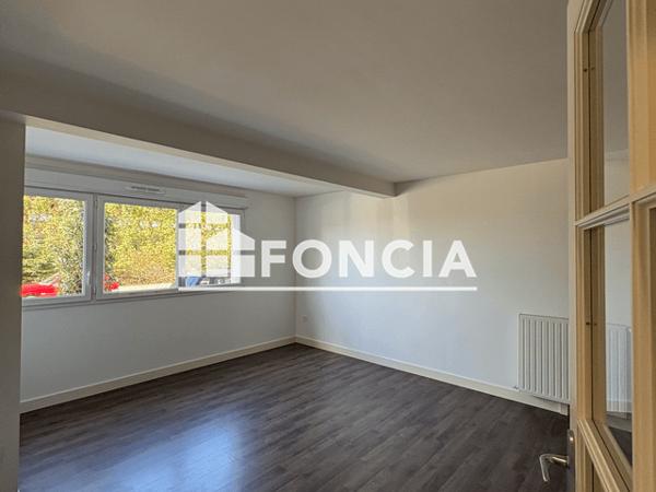 Location Appartement 2 pièces 44.24 m² - 70 RUE DES ARTILLEURS Angers 49000