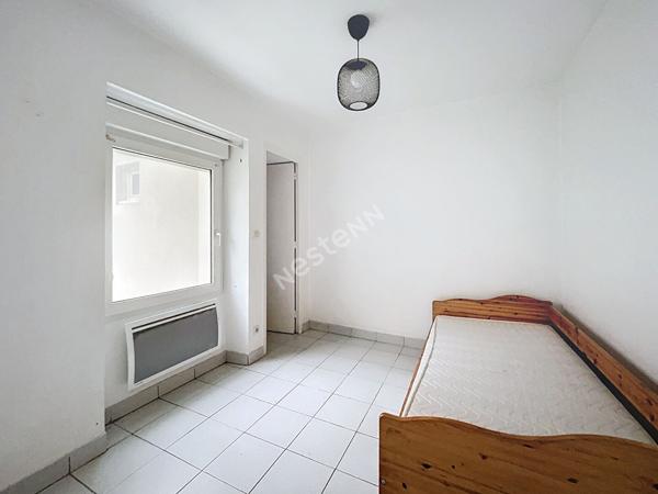 Nantes Talensac : Batiment de 3 studios avec jardin