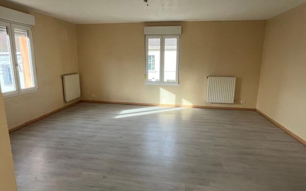 Appartement à louer    5 pièces • 122,37 m2 Bruyères