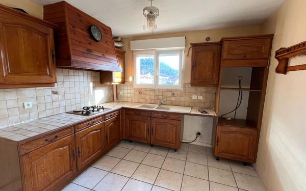 Appartement à louer    5 pièces • 122,37 m2 Bruyères