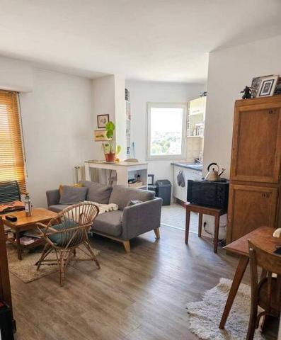 Appartement 2 pièces                                        - 44000 Nantes - ILE DE VERSAILLES Réf : 12075