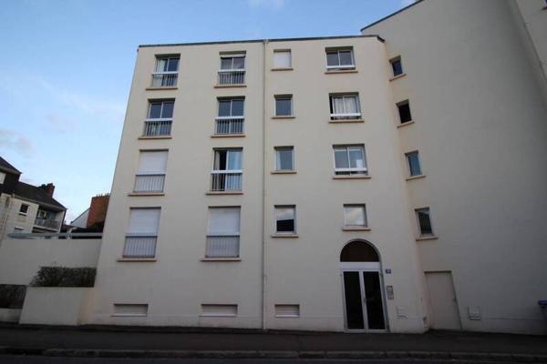 Appartement 2 pièces                                        - 44000 Nantes - ILE DE VERSAILLES Réf : 12075