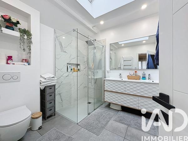 Maison à vendre 12 pièces 282 m² Les Pavillons-sous-Bois