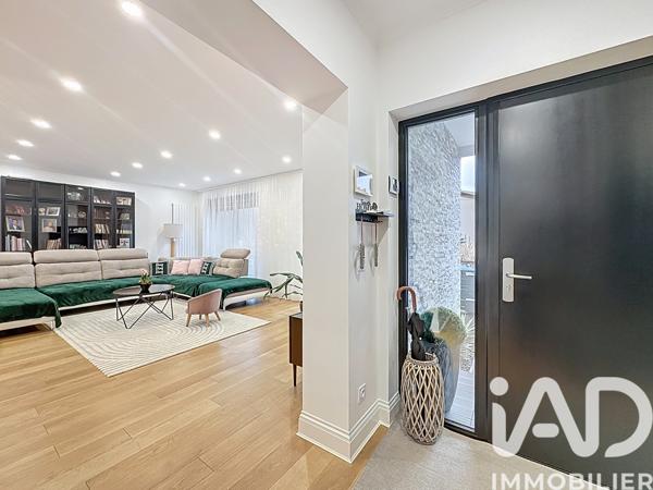 Maison à vendre 12 pièces 282 m² Les Pavillons-sous-Bois