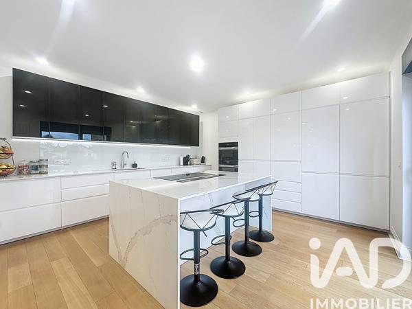 Maison à vendre 12 pièces 282 m² Les Pavillons-sous-Bois