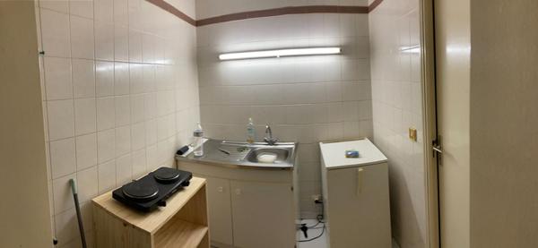 Immeuble Montval Sur Loir 72500 - 5 studios en plein centre ville