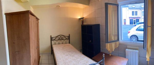 Immeuble Montval Sur Loir 72500 - 5 studios en plein centre ville