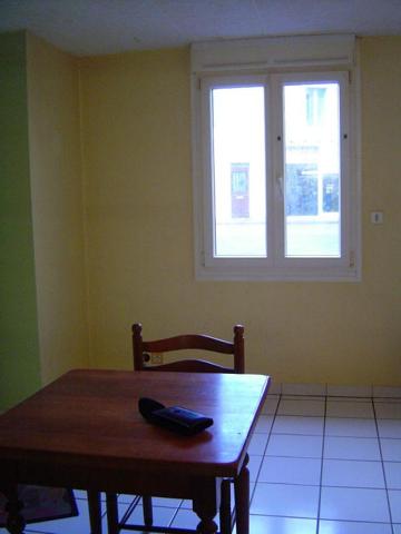 Immeuble Montval Sur Loir 72500 - 5 studios en plein centre ville