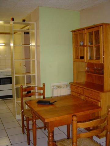 Immeuble Montval Sur Loir 72500 - 5 studios en plein centre ville