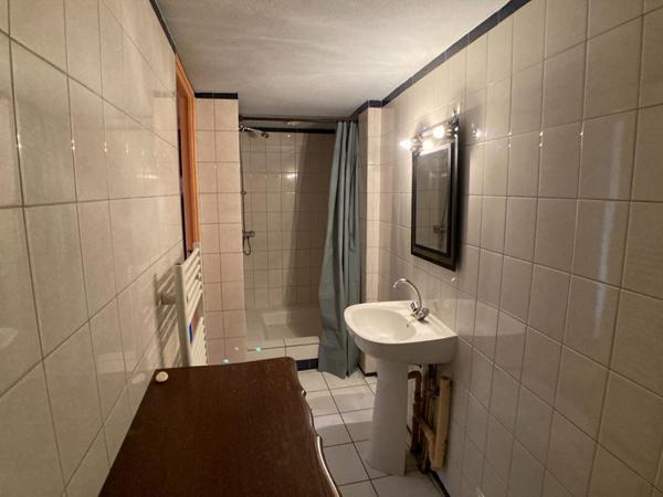 Immeuble Montval Sur Loir 72500 - 5 studios en plein centre ville