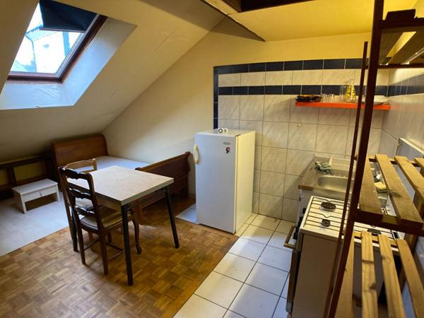 Immeuble Montval Sur Loir 72500 - 5 studios en plein centre ville