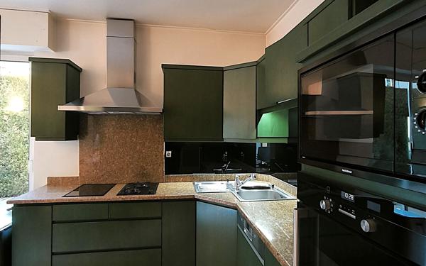 Maison à vendre    7 pièces • 346 m2 Oyonnax