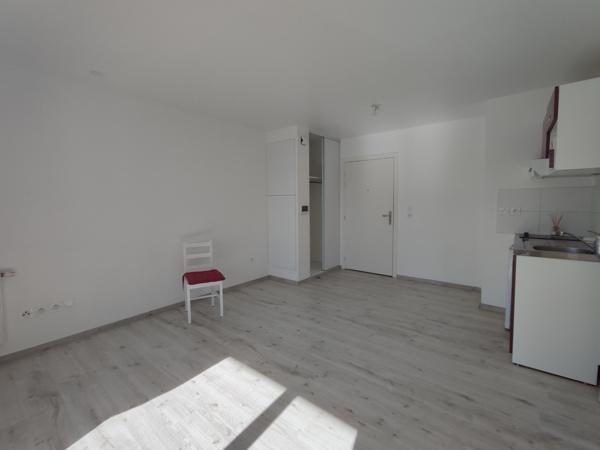 La Rochelle (17000) LA ROCHELLE 2 PIECES 40 M² construction récente de 2015, avec ascenseur et parking