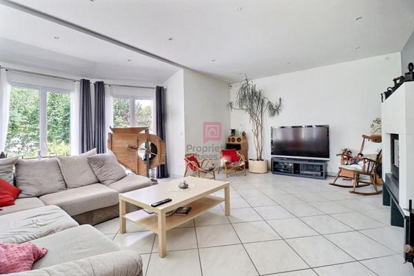 Maison Sainte-Geneviève-des-Bois 10 pièces 250 m2