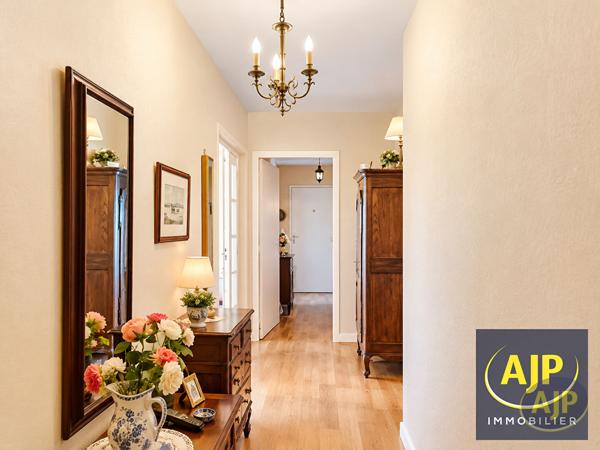 Appartement à vendre Nantes - 5 pièces, 100m² avec 3 chambre(s) à 324 260€ - AJP Immobilier Nantes Rond-Point de Rennes