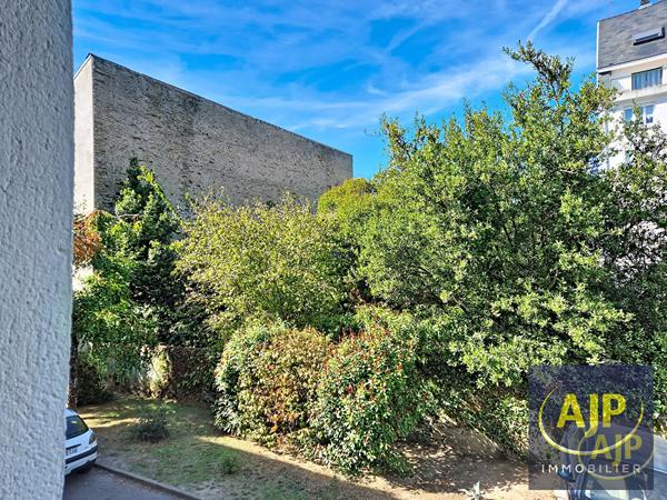 Appartement à vendre Nantes - 5 pièces, 100m² avec 3 chambre(s) à 324 260€ - AJP Immobilier Nantes Rond-Point de Rennes