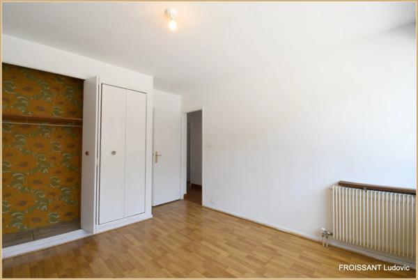 Bagnols-sur-cèze, Appartement à vendre 3 pièces 68 m² , dont 2 chambres et une cuisine séparée