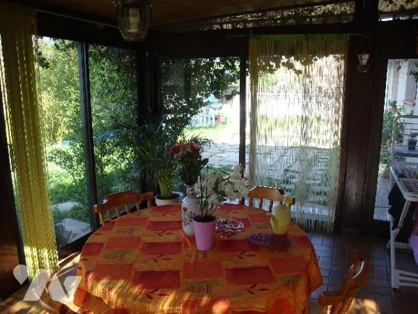 MARCILLAC VALLON : villa T4, 100 m2 sur un terrain de 500 m2.  Proche commodités.