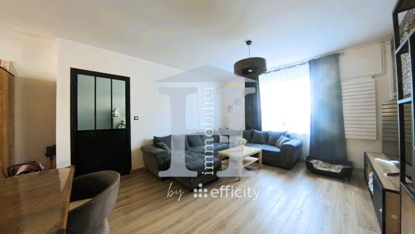Maison
         5 pièces
        - 114 m² Exclusivité 215 000 € *