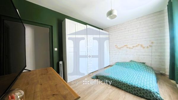 Maison
         5 pièces
        - 114 m² Exclusivité 215 000 € *