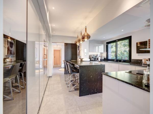 Vente Villa de luxe Cannes 5 Pièces 320 m²