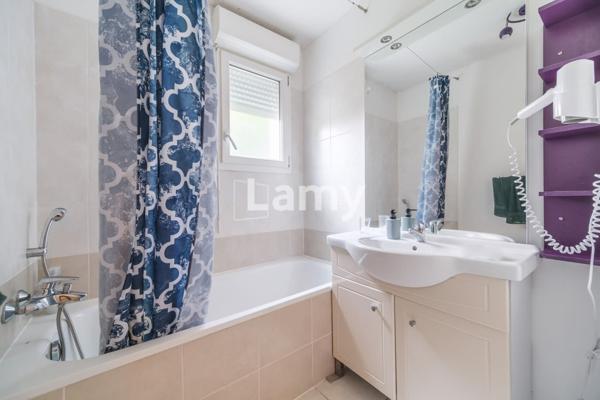 F2 en rez-de-jardin, à proximité immédiate de bâle (suisse)