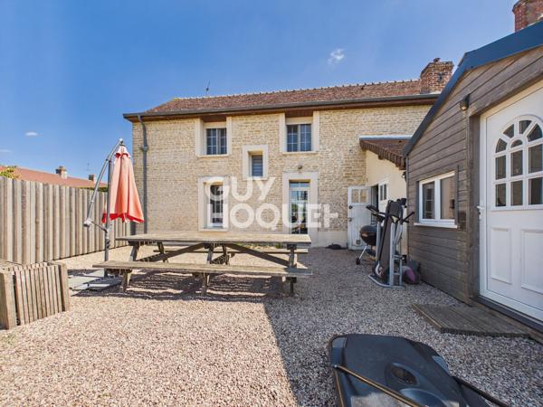 Maison en pierre à vendre de 5 pièces de 90 m²