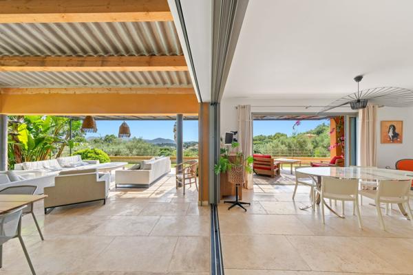 Vente Maison de luxe Ollioules 6 Pièces 225 m²