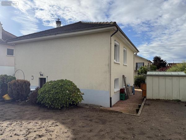 Maison à vendre à Saint-Yorre dans l'Allier (03270), ref : 2025/973-03020