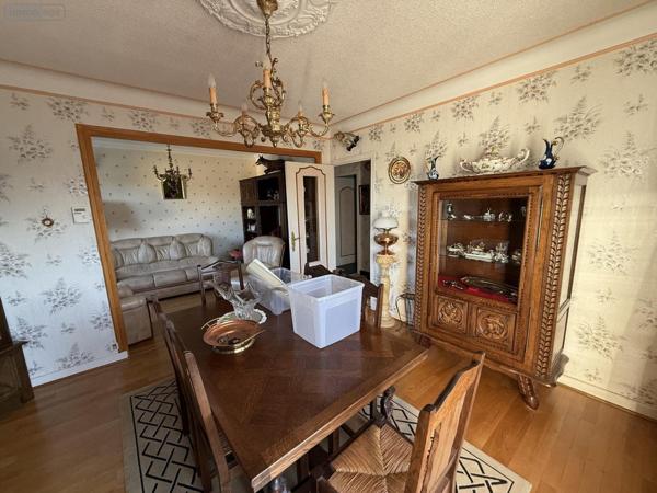 Maison à vendre à Saint-Yorre dans l'Allier (03270), ref : 2025/973-03020