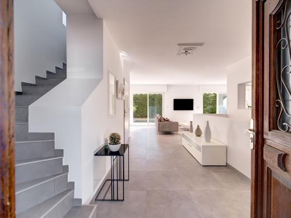 Vente Villa de luxe Antibes 5 Pièces 150 m²