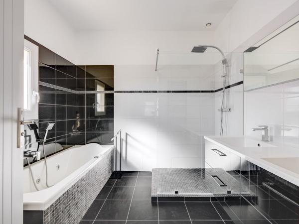 Vente Villa de luxe Antibes 5 Pièces 150 m²