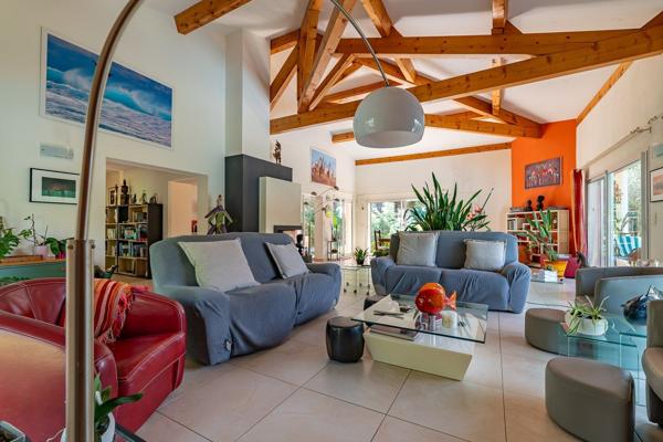 Vente Maison de luxe Agde 8 Pièces 326 m²