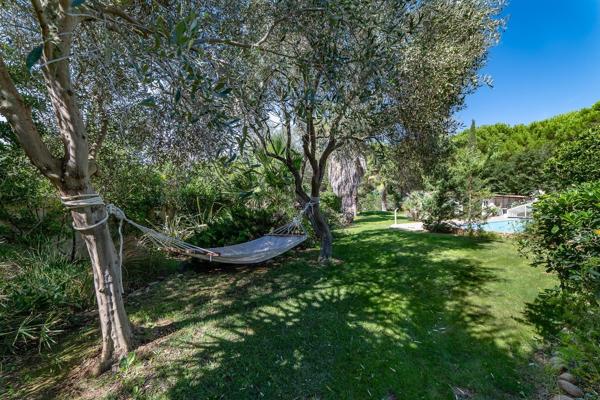 Vente Maison de luxe Agde 8 Pièces 326 m²