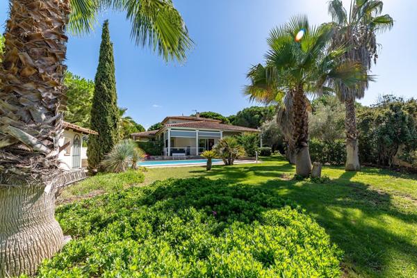 Vente Maison de luxe Agde 8 Pièces 326 m²