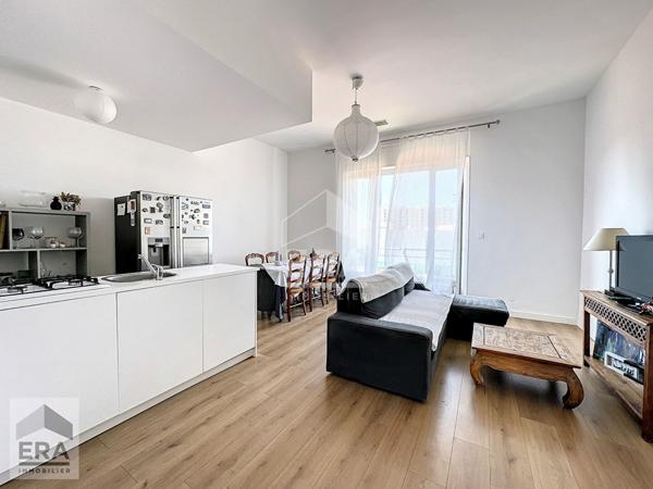 A vendre Marseille 13013 Immeuble  T4 cour privative + 2 Type 2 loués, rentabilité locative