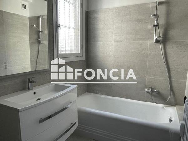 Location Appartement 3 pièces 76.54 m² - 166 BOULEVARD CESSOLE Nice 06100