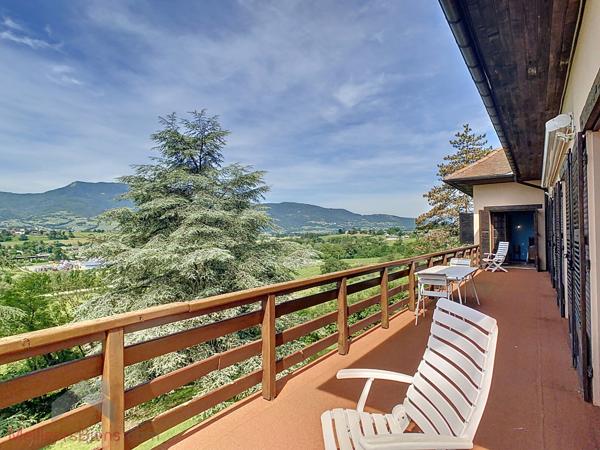 Chignin-Appartement de 161 m2 Carrez vue magnifique sur le Granier